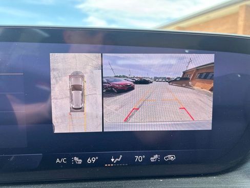 Used 2025 Buick Envision Preferred AWD/4WD image 25