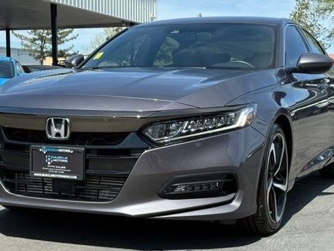Used 2018 Honda Accord Sport image 2
