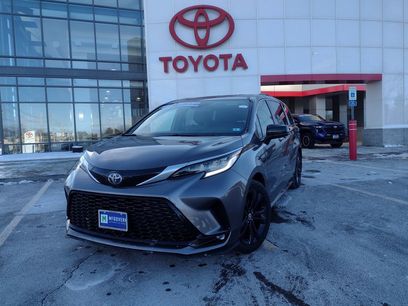 Used 2022 Toyota Sienna XSE