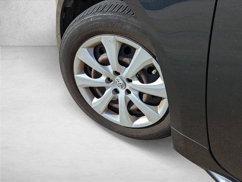 Certified 2020 Toyota Corolla LE image 10