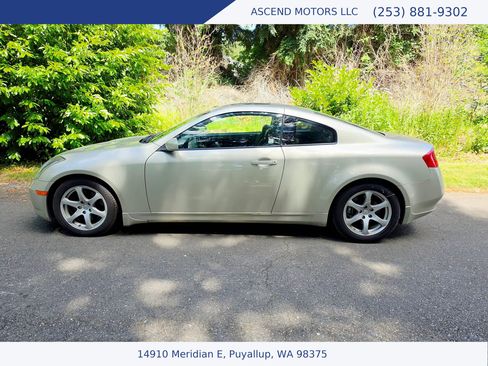 Used 2005 INFINITI G35 Coupe w/ (P01) Premium Pkg RWD image 2