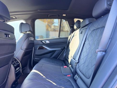 Used 2024 BMW X5 xDrive50e image 21