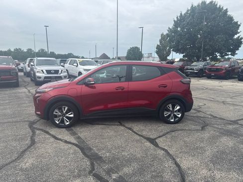 Used 2023 Chevrolet Bolt EUV LT w/ Convenience Package FWD image 6