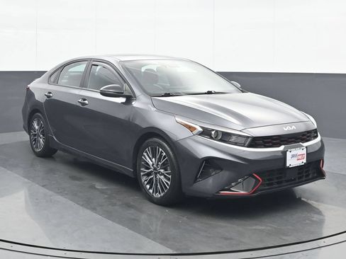 Used 2023 Kia Forte GT-Line w/ GT-Line Premium Package FWD image 9