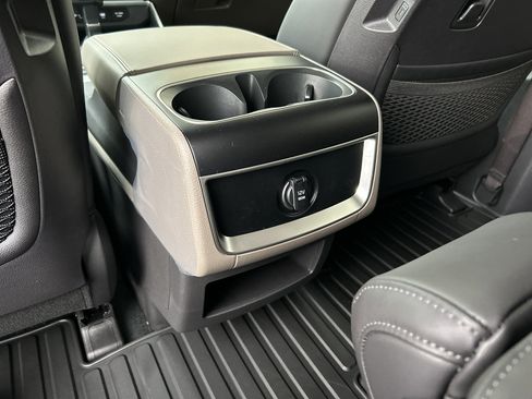 New 2026 Kia Carnival LXS image 14