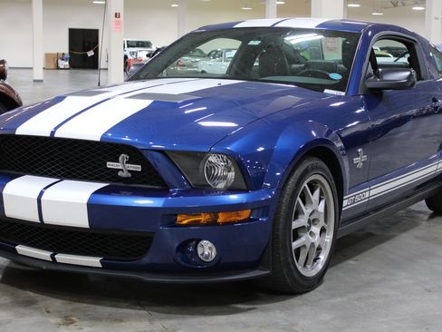 Used 2007 Ford Mustang Shelby GT500 RWD image 28