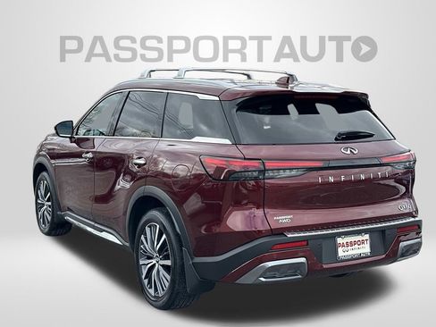 Used 2023 INFINITI QX60 Sensory w/ Cargo Package image 2