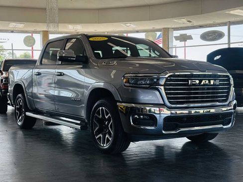 Used 2025 RAM 1500 Laramie AWD/4WD image 4