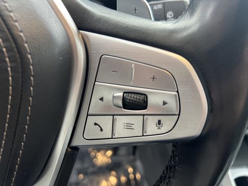 Used 2020 BMW X7 xDrive40i w/ Premium Package image 14