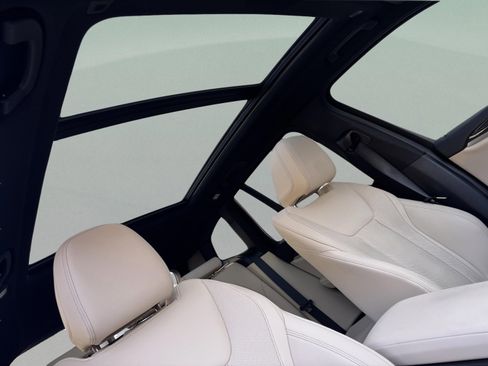 Used 2024 BMW X3 sDrive30i w/ Convenience Package image 28