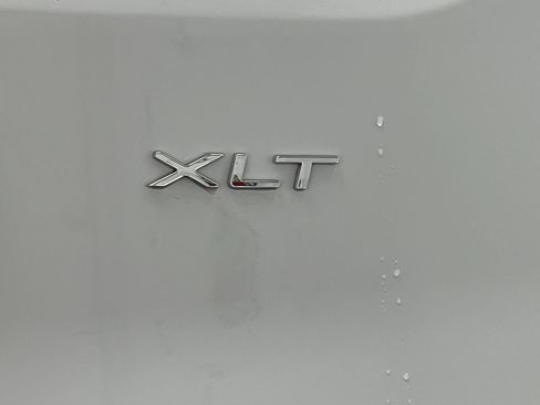 Used 2024 Ford Transit 350 XLT image 27