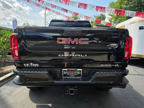 Used 2022 GMC Sierra 2500 Denali AWD/4WD image 13