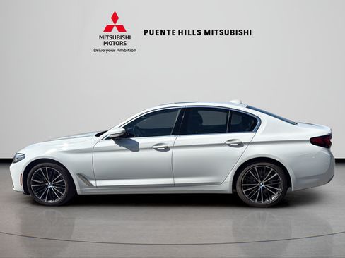 Used 2022 BMW 530i w/ Convenience Package RWD image 8