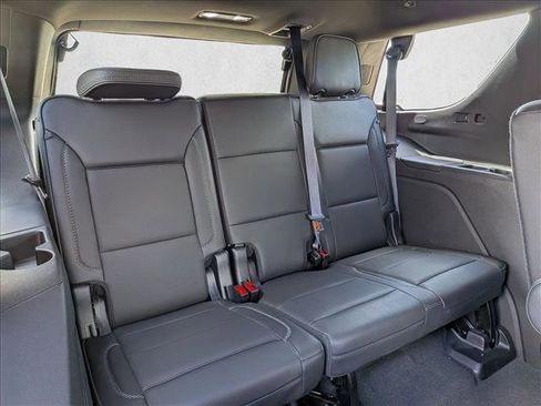 Used 2021 GMC Yukon Denali w/ Denali Premium Package image 17