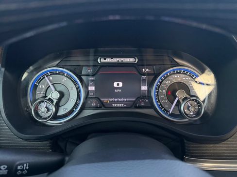 Used 2022 RAM 1500 Limited AWD/4WD image 17