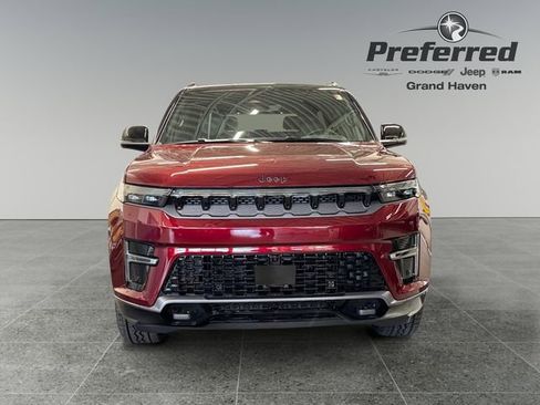 New 2026 Jeep Grand Wagoneer 4WD image 13