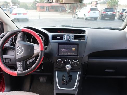 Used 2012 MAZDA MAZDA5 Touring w/ Moonroof & Audio Pkg image 20