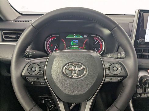 Used 2025 Toyota RAV4 XLE w/ Convenience Package AWD/4WD image 19