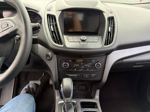 Used 2019 Ford Escape SE FWD image 20