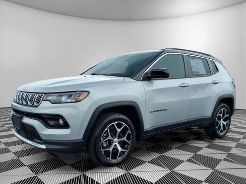 Used 2024 Jeep Compass Limited AWD/4WD image 22