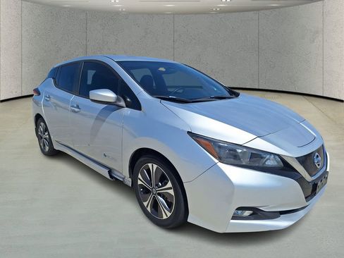 Used 2018 Nissan Leaf SV w/ Protection Package FWD image 7