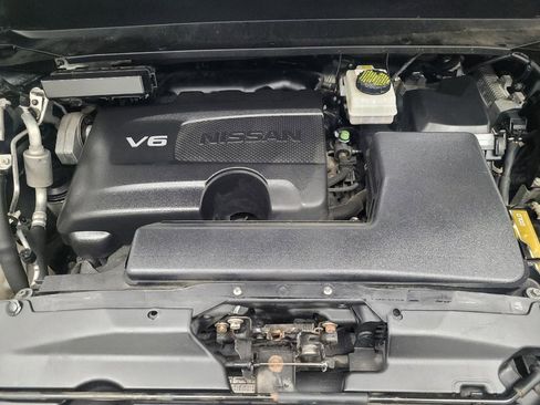 Used 2017 Nissan Pathfinder Platinum FWD image 30