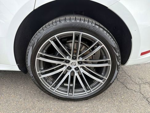 Used 2024 Porsche Macan image 29