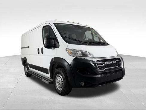 Used 2025 RAM ProMaster 2500 w/ U-Haul Equipment Group FWD image 5
