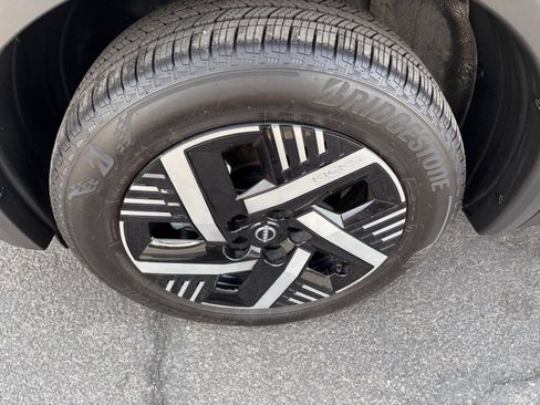 Used 2026 Nissan Kicks SV FWD image 29