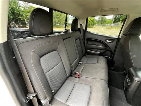 Used 2022 Chevrolet Colorado LT w/ LT Convenience Package image 20