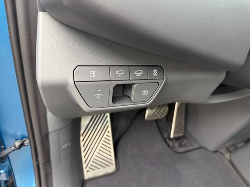 Used 2024 Kia EV9 GT-Line AWD/4WD image 34