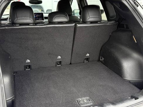Used 2025 Jeep Compass Trailhawk image 24