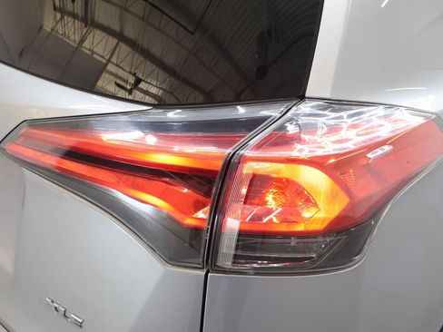 Used 2016 Toyota RAV4 XLE FWD image 32