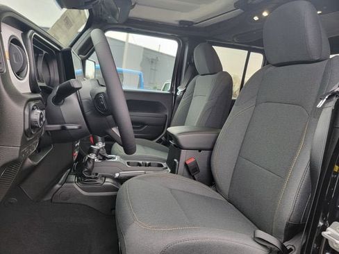 New 2026 Jeep Gladiator Sport image 19