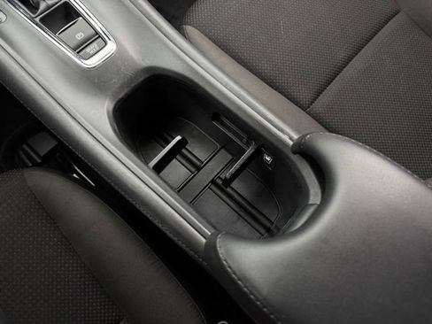 Used 2020 Honda HR-V LX image 24
