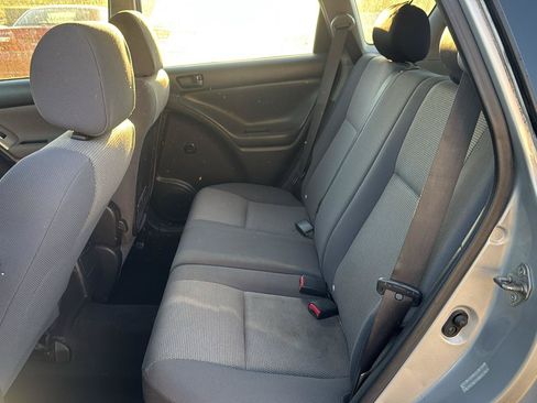 Used 2007 Pontiac Vibe w/ Sun And Sound Package FWD image 11