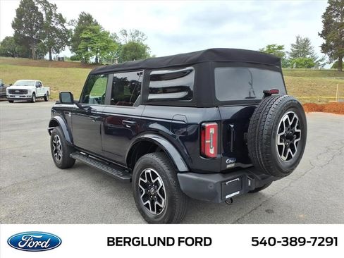 Used 2021 Ford Bronco Outer Banks AWD/4WD image 7