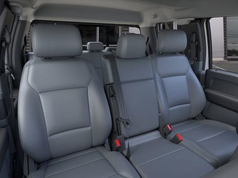 New 2025 Ford F550 4x4 SuperCab Super Duty image 10