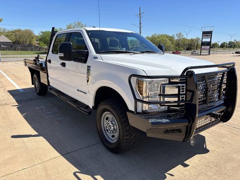 Used 2019 Ford F250 XL w/ Power Equipment Group AWD/4WD image 3