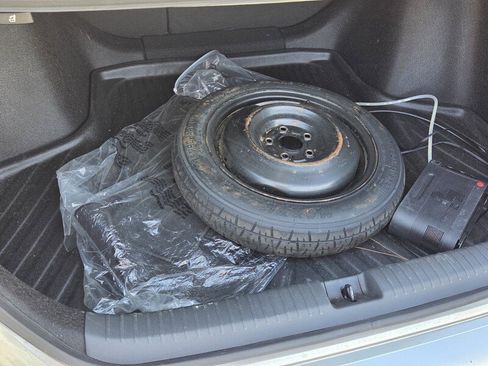 Used 2024 Honda Accord Sport image 10