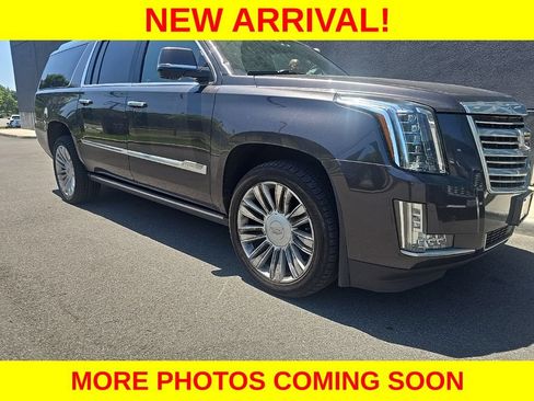 Used 2016 Cadillac Escalade ESV Platinum AWD/4WD image 2