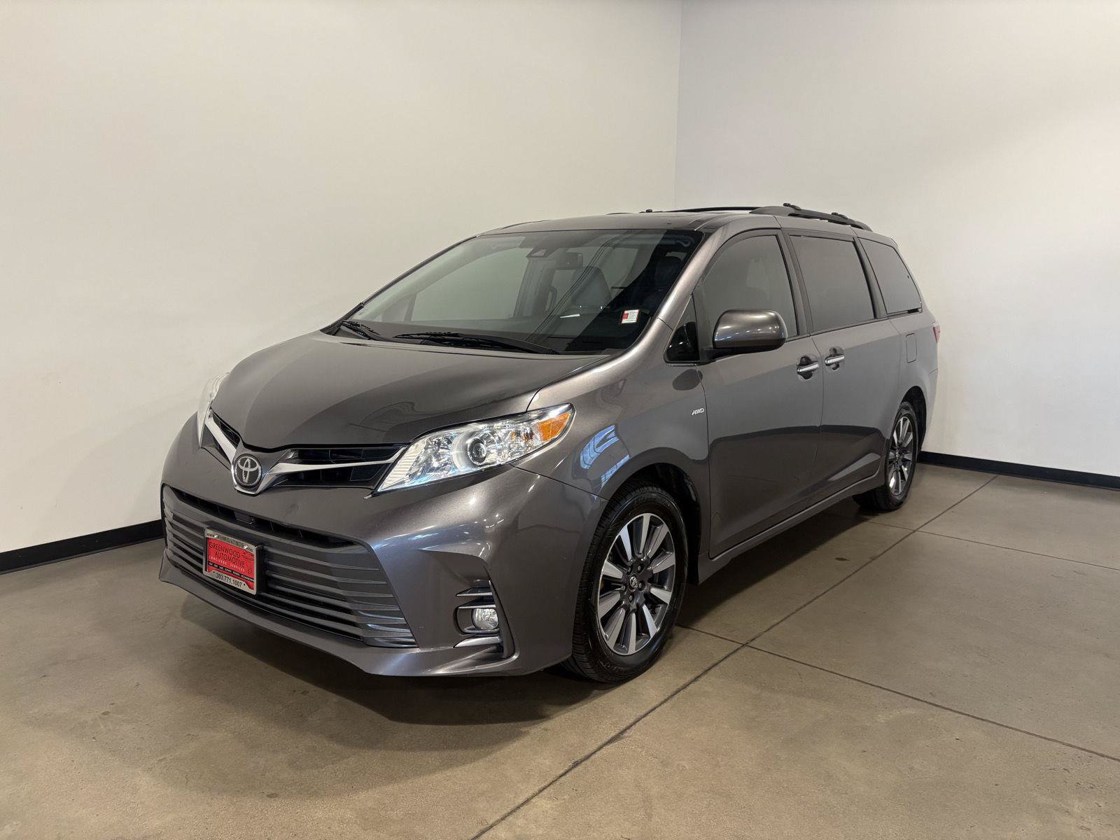 Used 2018 Toyota Sienna XLE Premium w/ Carpet Mat Package AWD/4WD image 7