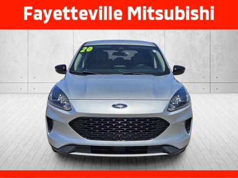 Used 2020 Ford Escape SE Sport FWD image 2