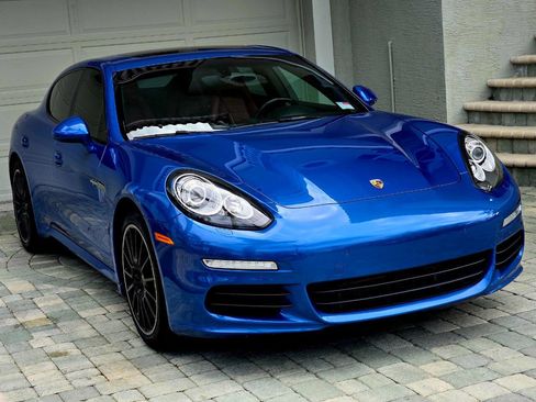 Used 2015 Porsche Panamera S image 26