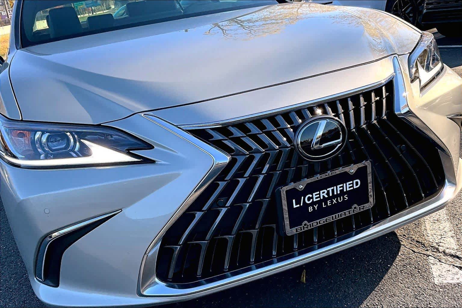 Used 2024 Lexus ES 350 w/ Premium Package FWD image 33
