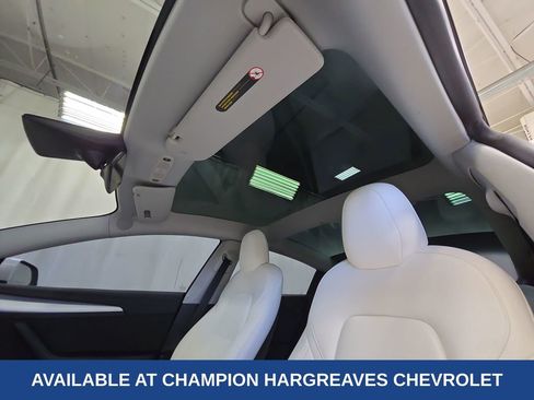 Used 2022 Tesla Model 3 Long Range image 25