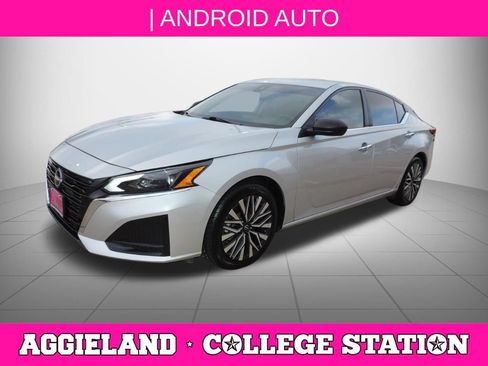 Certified 2024 Nissan Altima 2.5 SV FWD image 8
