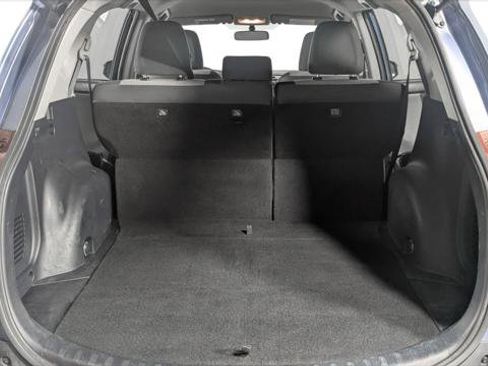 Used 2014 Toyota RAV4 LE image 18