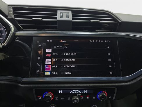 Used 2025 Audi Q3 2.0T Premium Plus w/ Premium Plus Package image 24