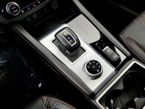 Used 2022 Mitsubishi Outlander SEL image 17